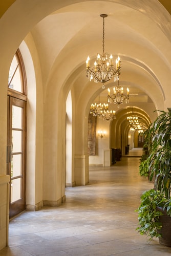 Ayres Hotel Manhattan Beach LAX