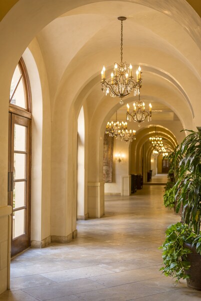 Ayres Hotel Manhattan Beach LAX