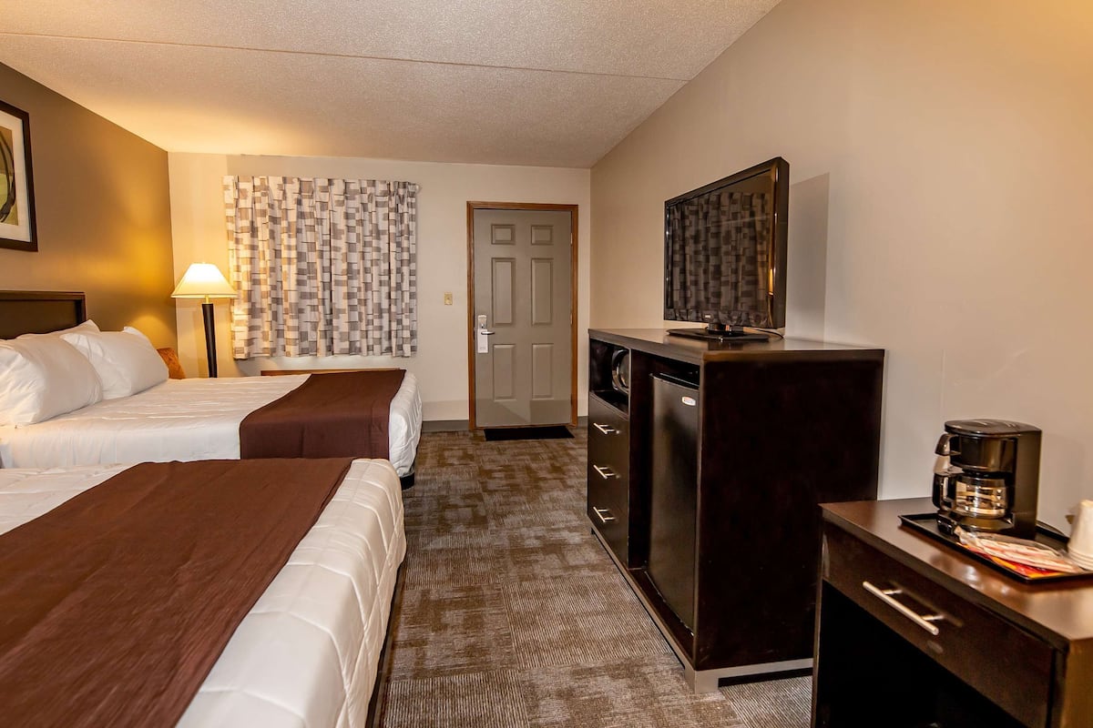 Room, 2 Queen Beds, Non Smoking | Premium bedding, down comforters, desk, iron/ironing board