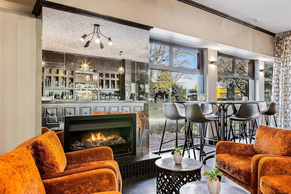 Hotel Elms Christchurch, an Ascend Collection Hotel