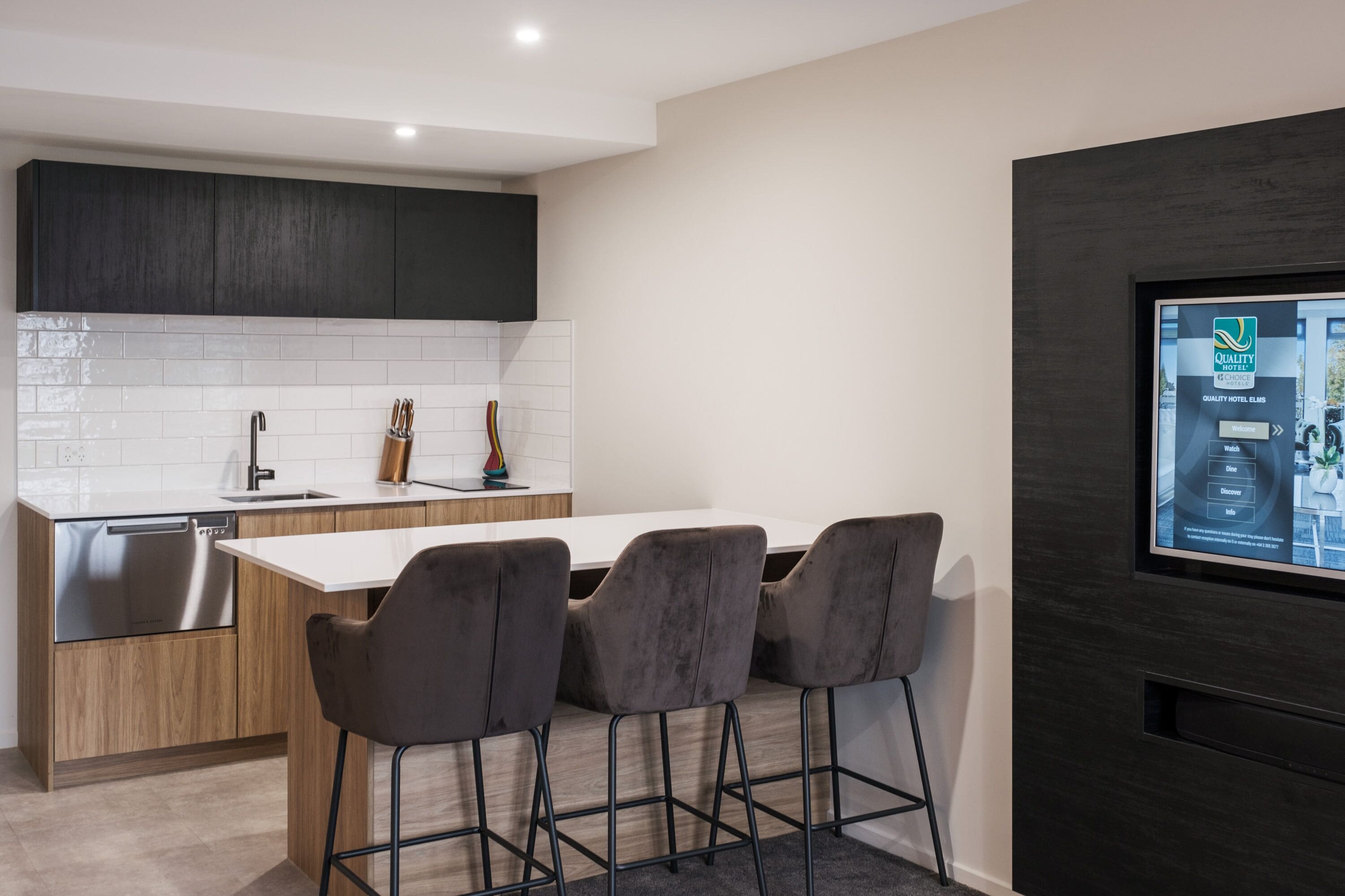 suite, 1 king bed, non smoking (efficiency) | living area | lcd tv, ipod dock, mp3 dock