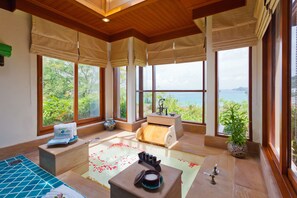 Luxury Villa, 2 Bedrooms, Private Pool, Sea Facing | Bathroom | Free toiletries, hair dryer, bathrobes, slippers