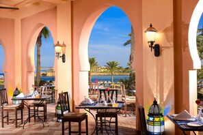 Se sirven desayunos, almuerzos y cenas