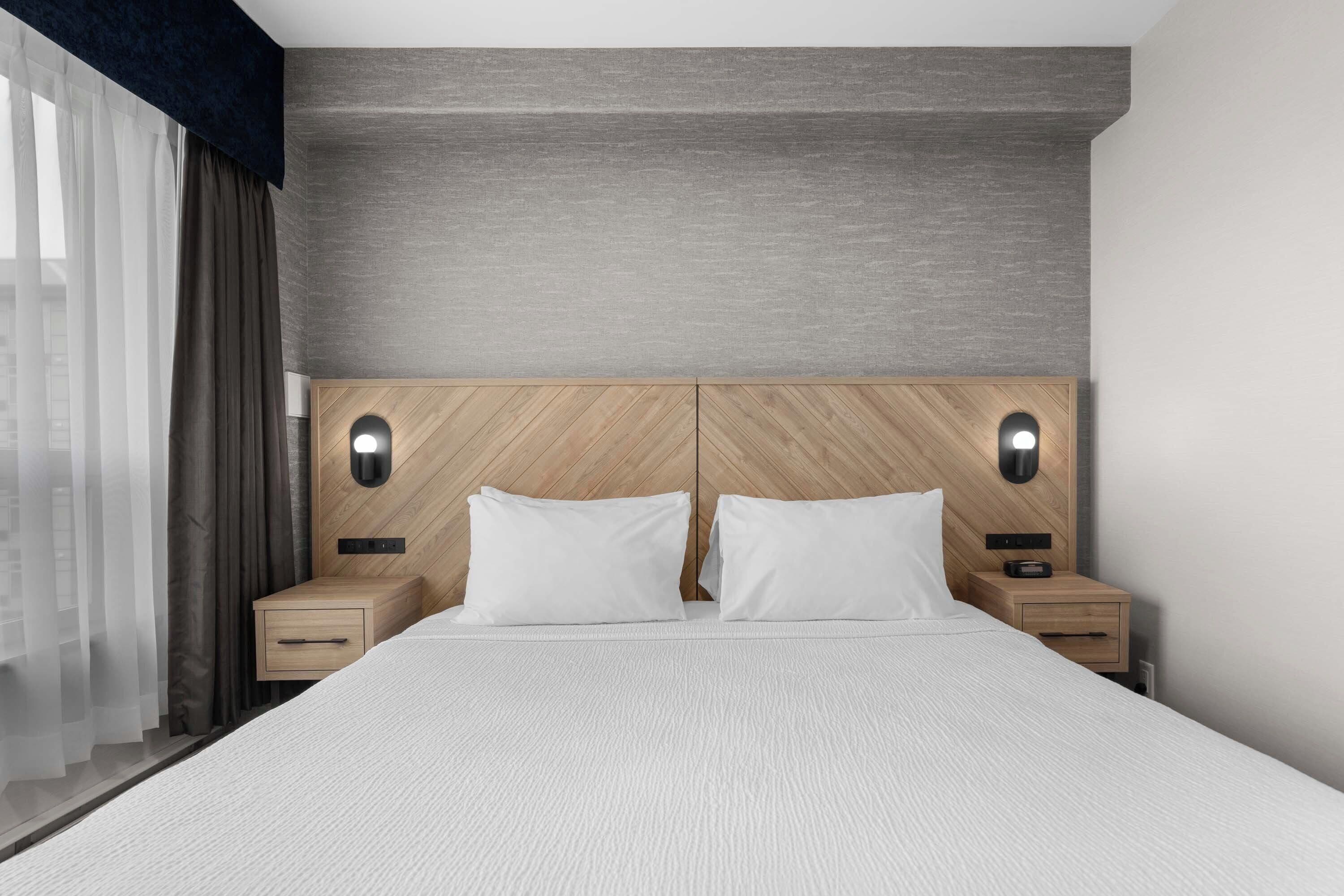 Photo - Sandman Hotel Calgary Airport