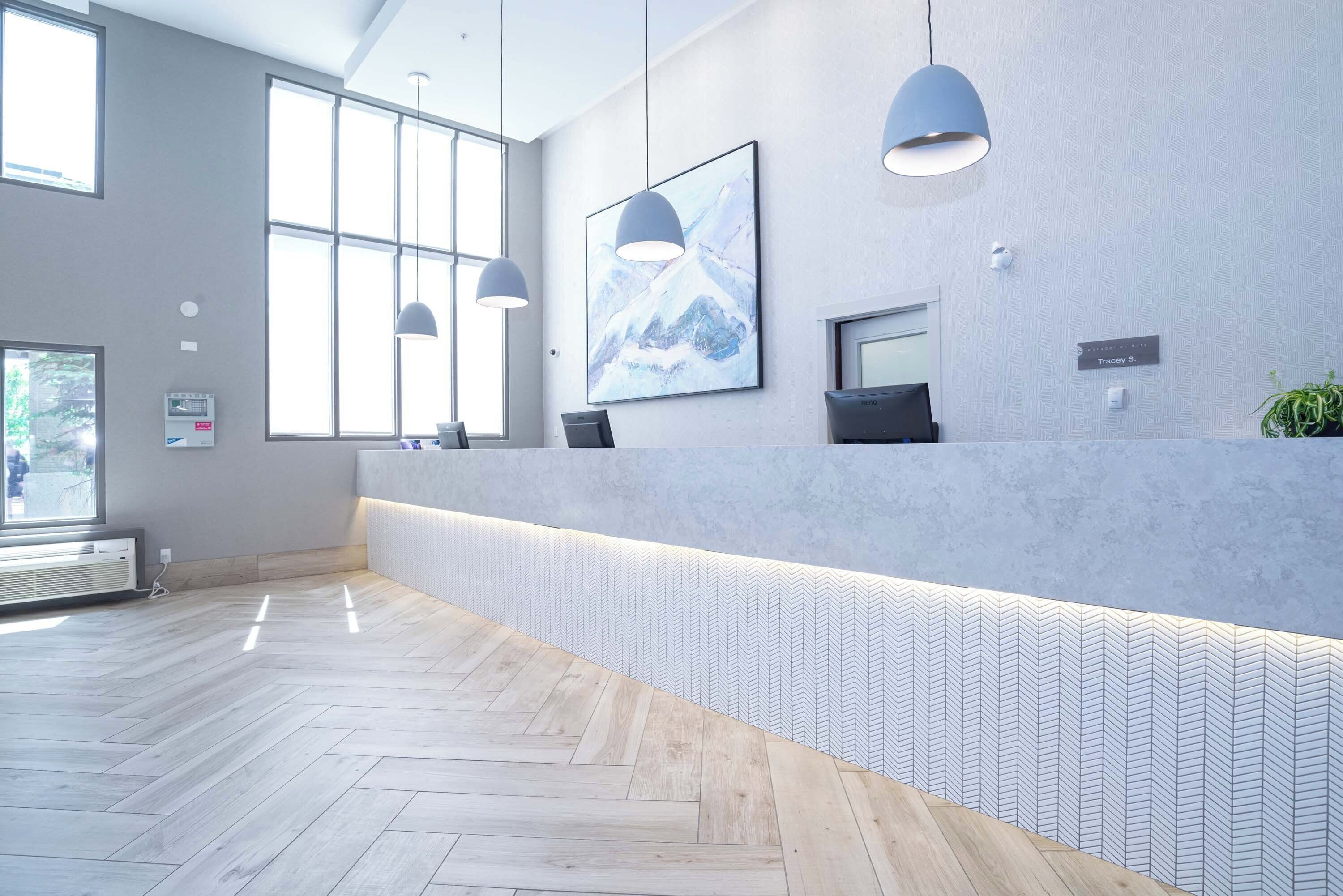 Photo - Sandman Hotel Calgary Airport