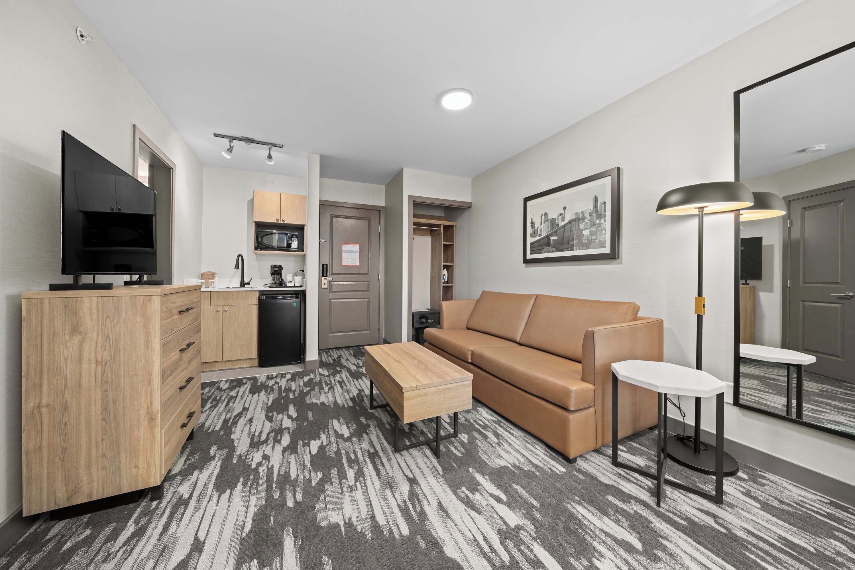 Photo - Sandman Hotel Calgary Airport