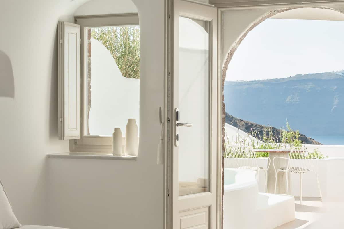 Senior Suite with plunge pool | Premium bedding, minibar, in-room safe, blackout curtains