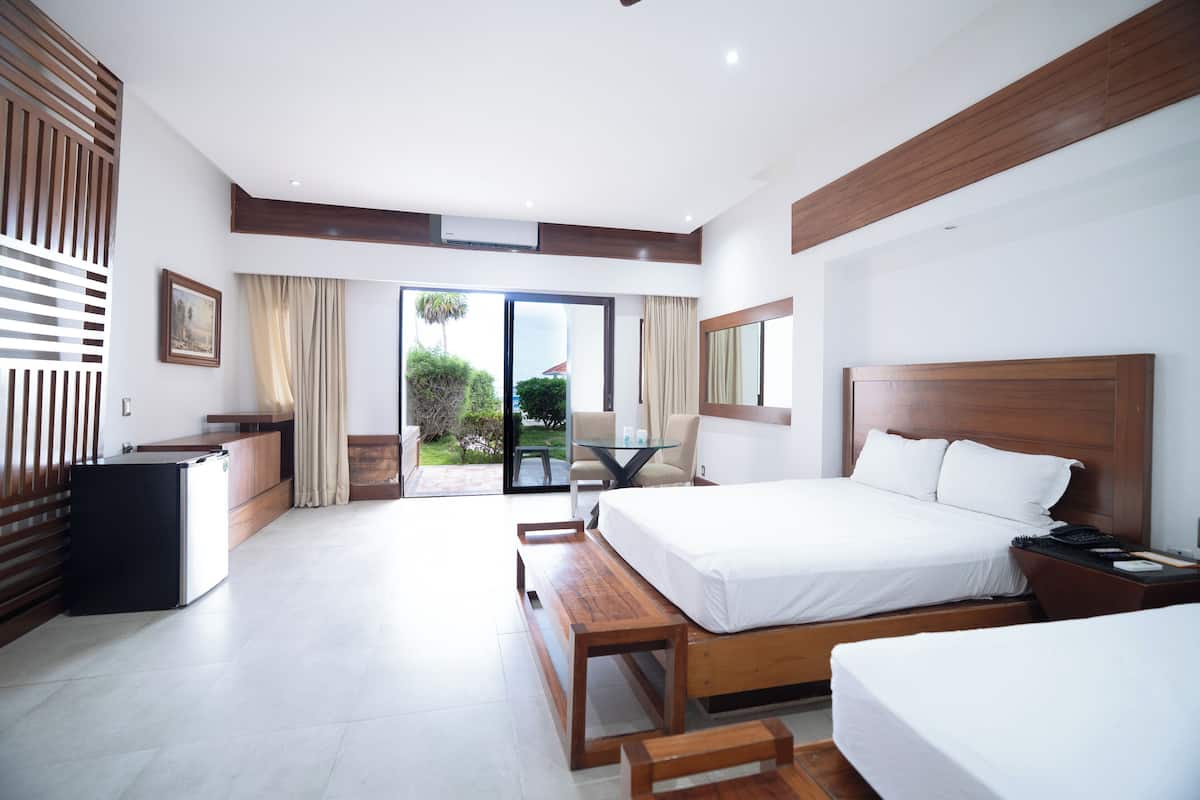 Standard-huone | Näkymä rannalle/valtamerelle