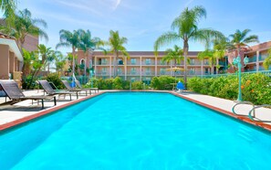 Outdoor pool, pool umbrellas