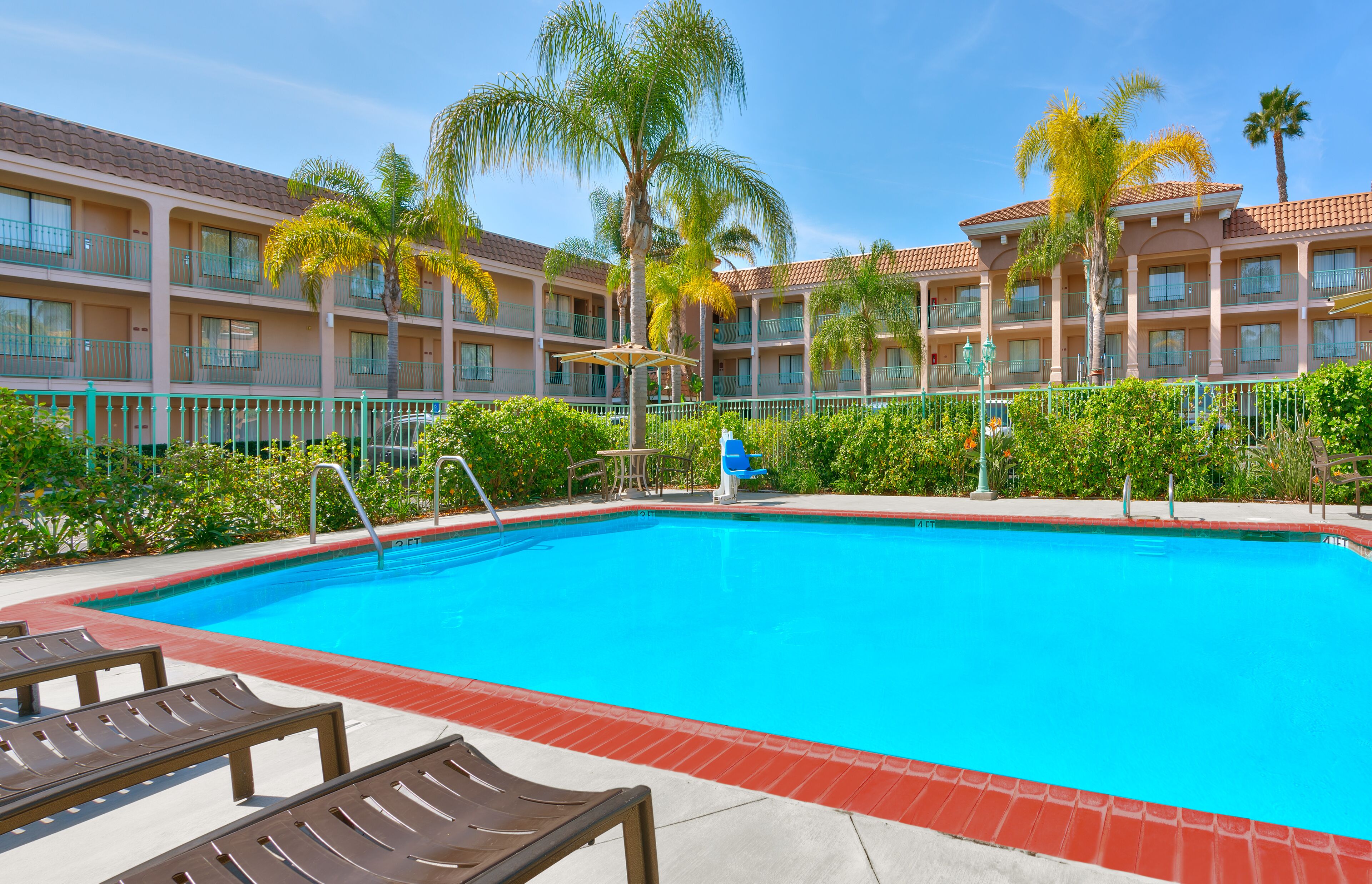 Outdoor pool, pool umbrellas