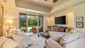 Condo, 2 Bedrooms, Garden View (N3) | Front of property