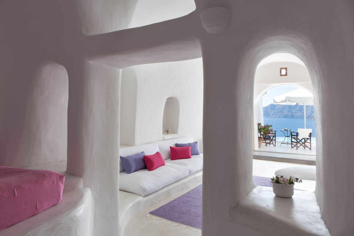Suite Deluxe (with outdoor Private Pool) | Aire de séjour | Station d’accueil pour lecteur MP3