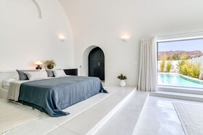 Perivolas Floating Villa | Sábanas de algodón egipcio, ropa de cama de alta calidad y edredón 