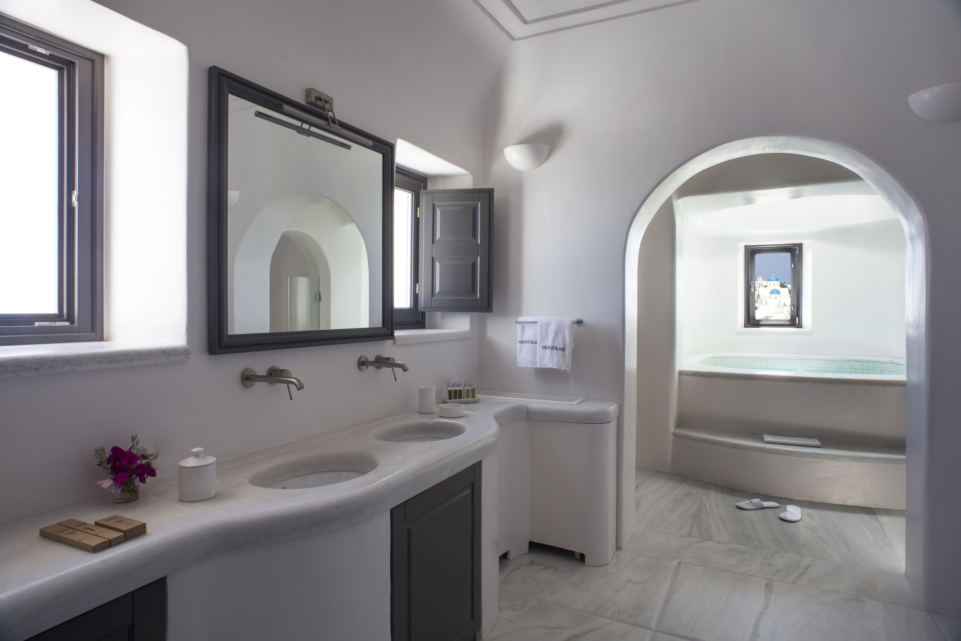 Photo - Perivolas Hotel