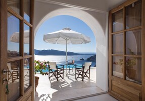 Deluxe-svíta (with outdoor Private Pool) | Verönd/útipallur
