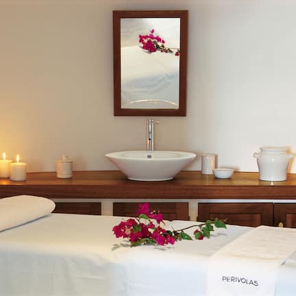 Couples treatment rooms, sauna, hot tub, steam room, Turkish bath