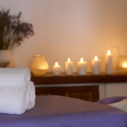 Couples treatment rooms, sauna, hot tub, steam room, Turkish bath