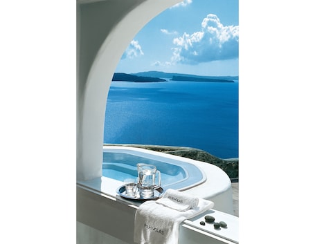 Outdoor spa tub. Perivolas