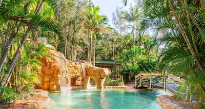 BreakFree Aanuka Beach Resort