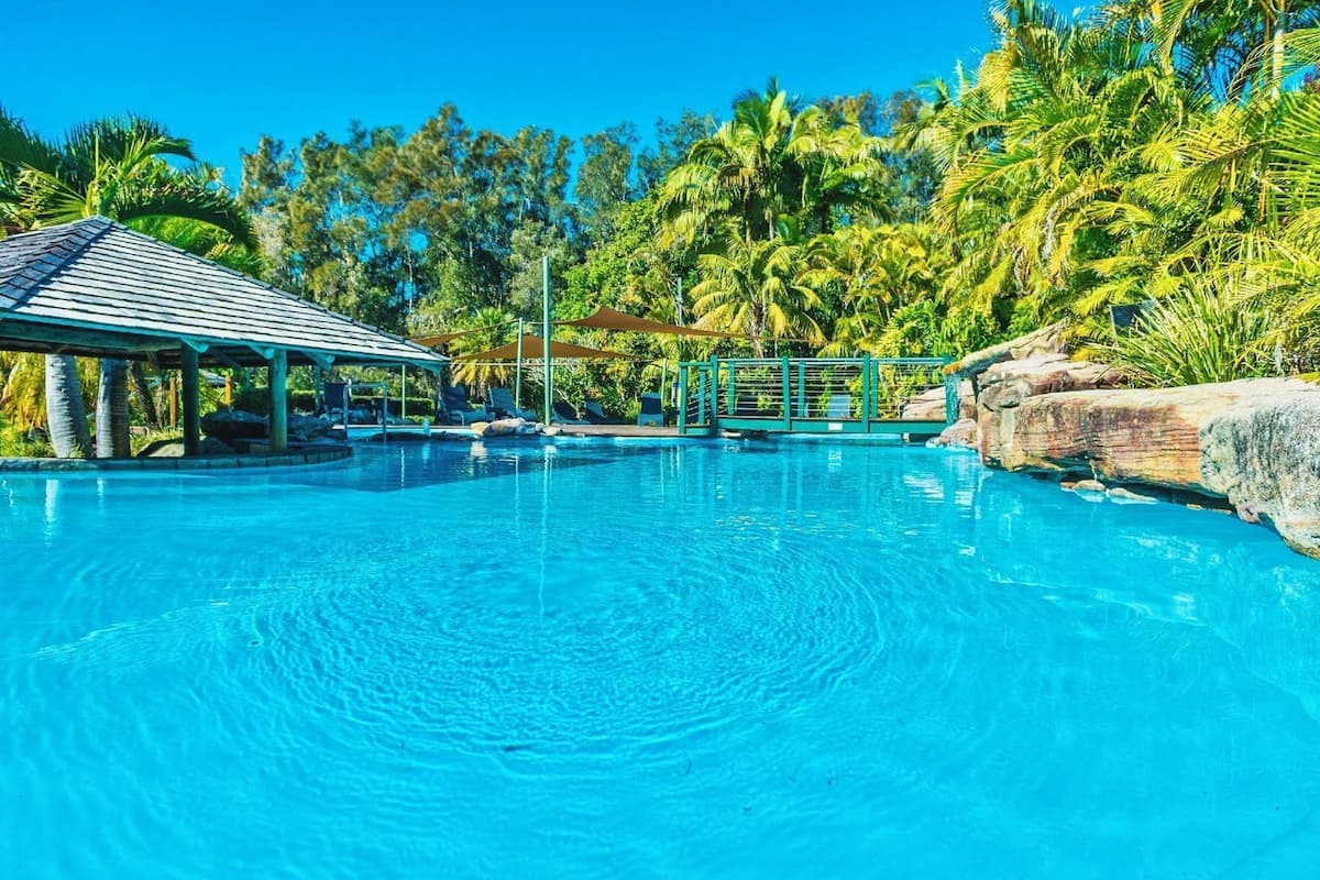 Pool | 2 outdoor pools, pool umbrellas, sun loungers