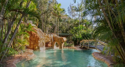 BreakFree Aanuka Beach Resort