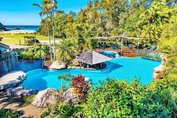 2 outdoor pools, pool umbrellas, sun loungers