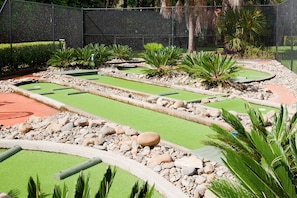 Sân golf mini