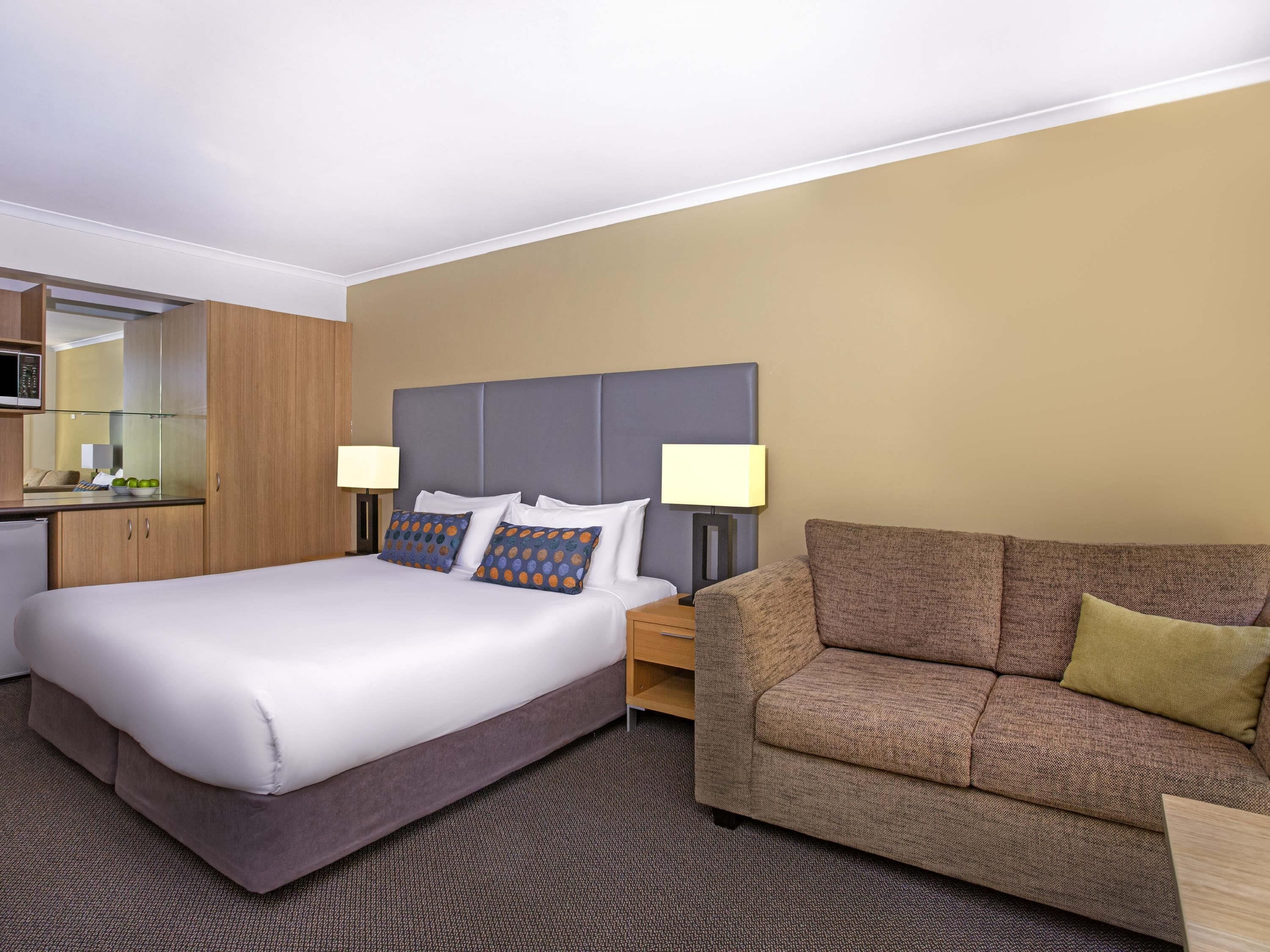 Room | In-room safe, iron/ironing board, WiFi, bed sheets