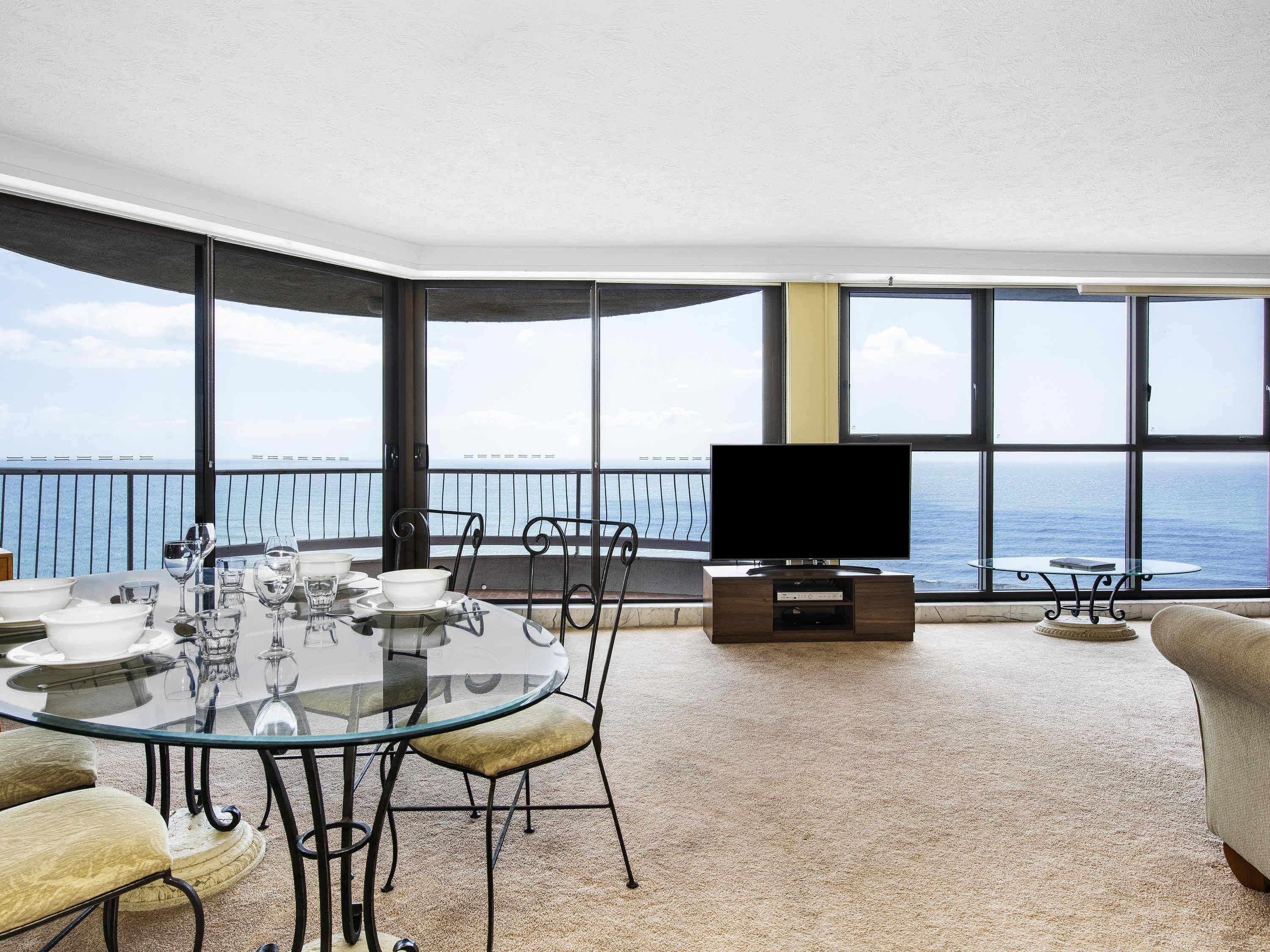 Premium Apartment, 2 Bedrooms (Ocean) | Individually decorated, individually furnished, iron/ironing board