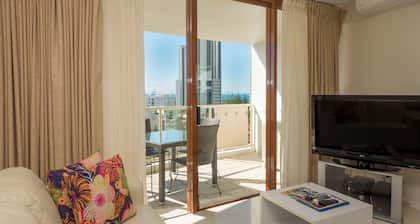 Broadbeach Savannah Hotel & Resort
