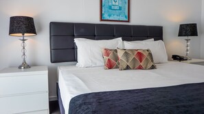 Apartment, 2 Bedrooms (Sub-Penthouse) - Broadbeach Savannah Hotel & Resort (Broadbeach)