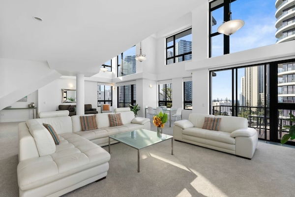 2 Bedroom Ocean View Penthouse | Living area