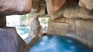 A natural rock formation with a pool. - BreakFree Diamond Beach (Mermaid Beach)