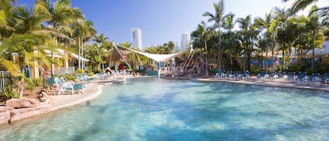 2 outdoor pools