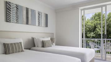 Apartment, 2 Bedrooms | Premium bedding, in-room safe, desk, iron/ironing board