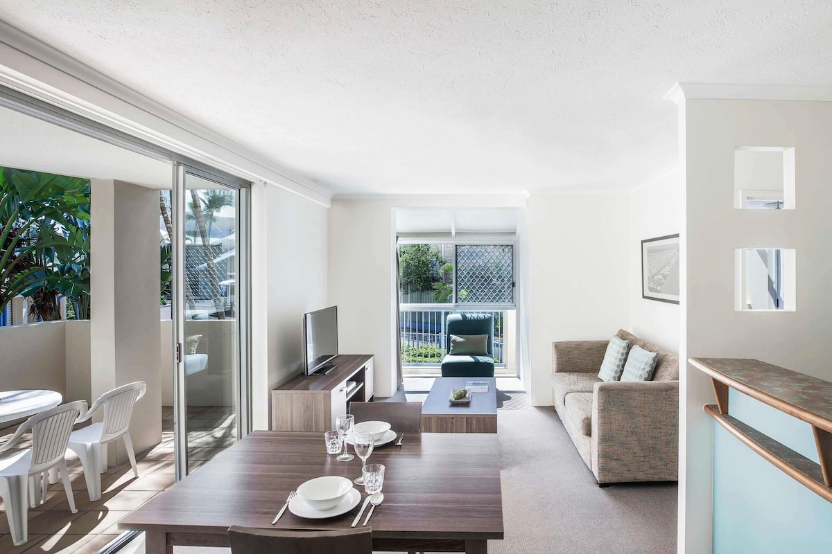 Hochwertige Bettwaren, Zimmersafe, Schreibtisch, Bügeleisen/Bügelbrett