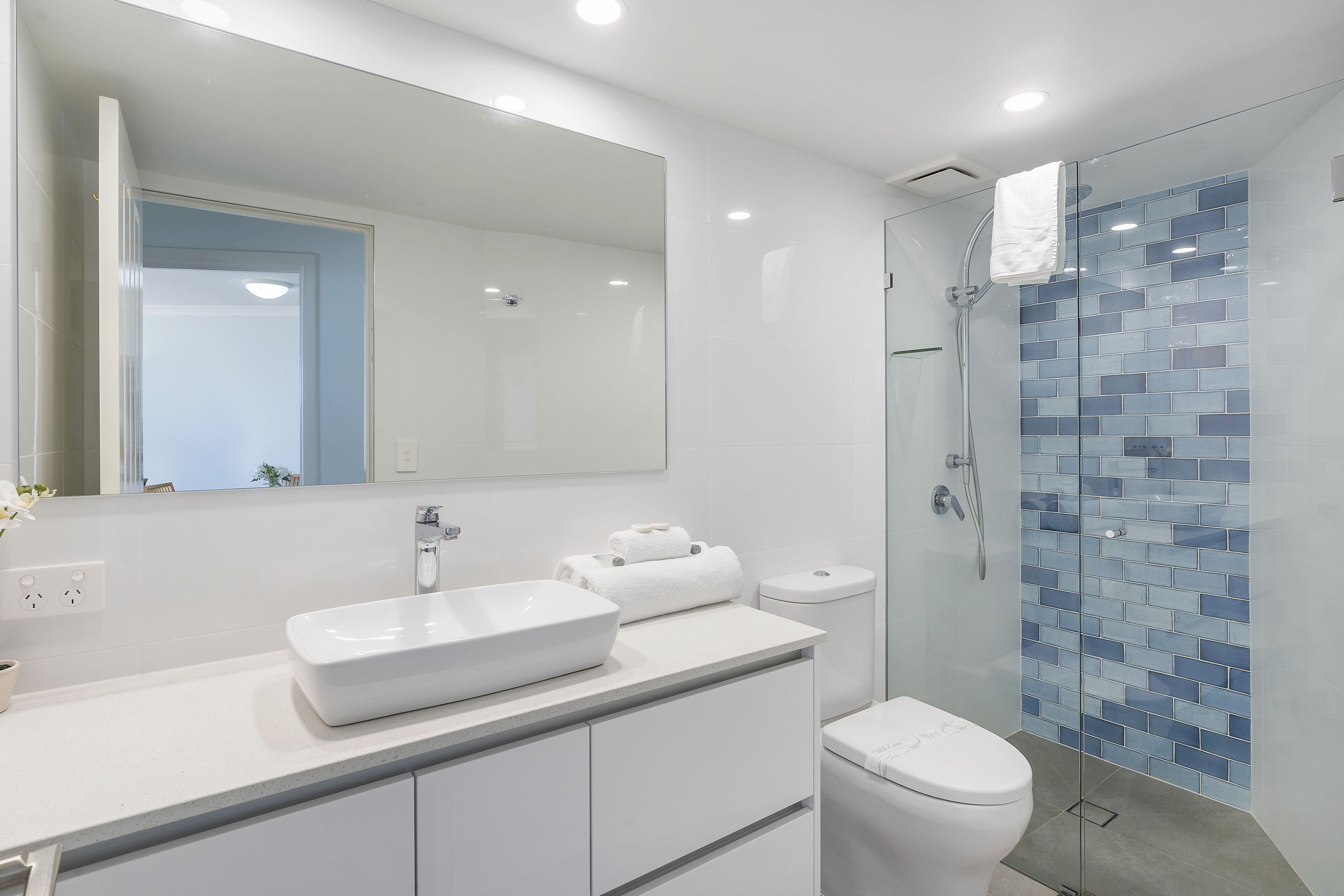 ULTIQA Burleigh Mediterranean Resort — image 12