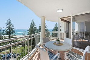 Appartamento Superior, 2 camere da letto, vista oceano | Balcone