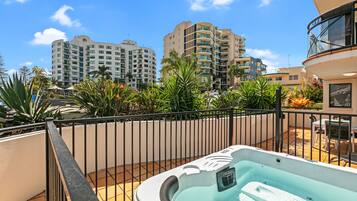 2 Bedroom 2 Bathroom Spa Terrace | Terrace/patio