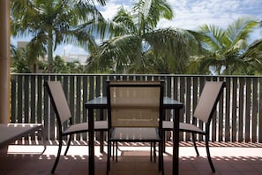 Deluxe-Apartment, 1 Schlafzimmer | Blick vom Balkon