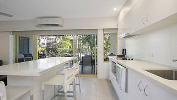 Two Bedroom Poolside Apartment | Private kitchen