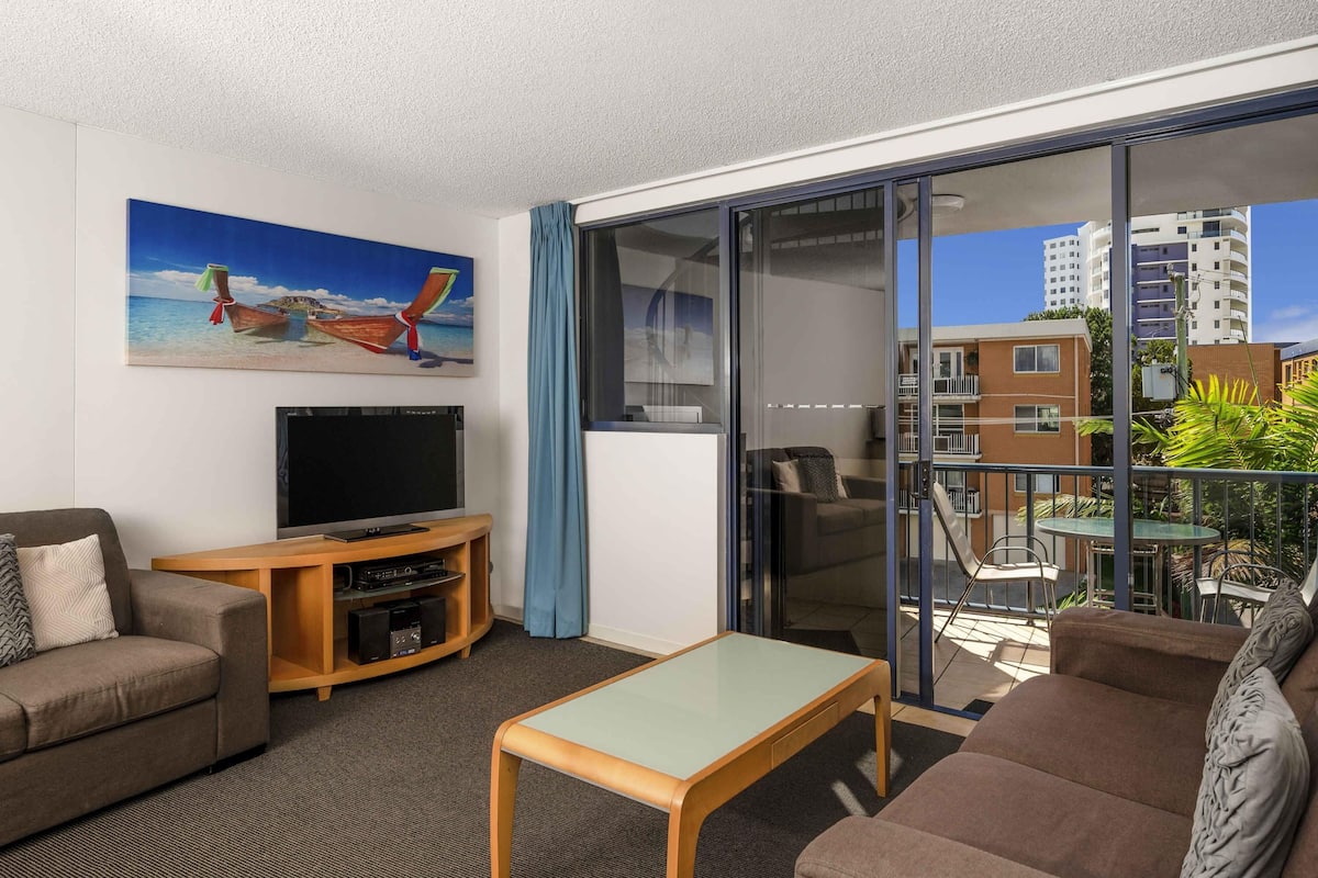 Room, 1 Bedroom (Roof Top) | 2 bedrooms, iron/ironing board, cribs/infant beds, rollaway beds