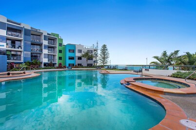 BreakFree Grand Pacific Resort