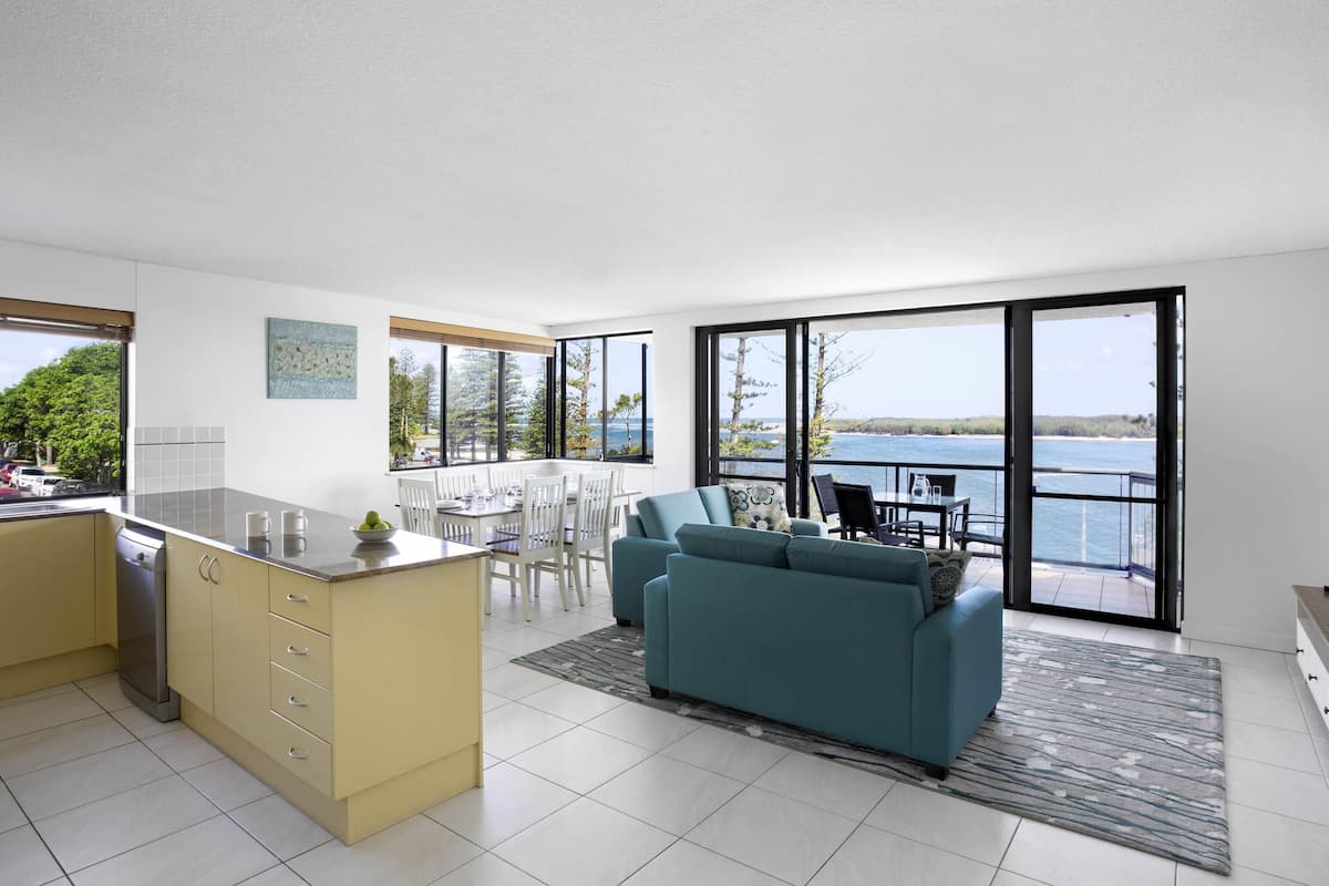 Room, 3 Bedrooms (Roof Top Water View) | 2 bedrooms, iron/ironing board, cribs/infant beds, rollaway beds