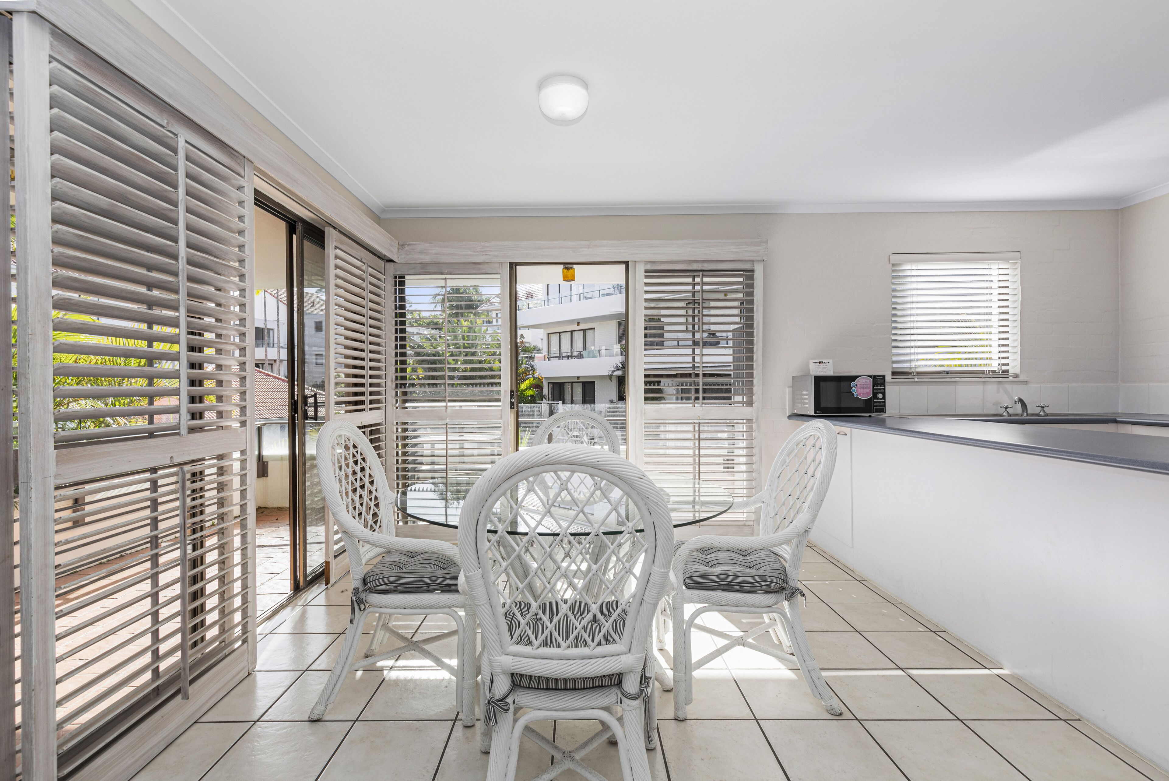 standard apartment, 1 bedroom | private kitchen | fridge, microwave, coffee/tea maker, electric kettle