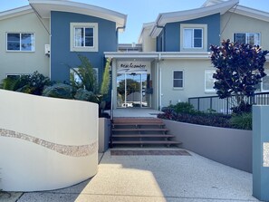 Entrée de l’hébergement