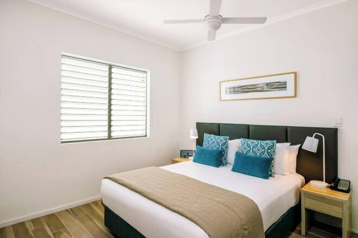 Caja fuerte, wifi gratis, ropa de cama