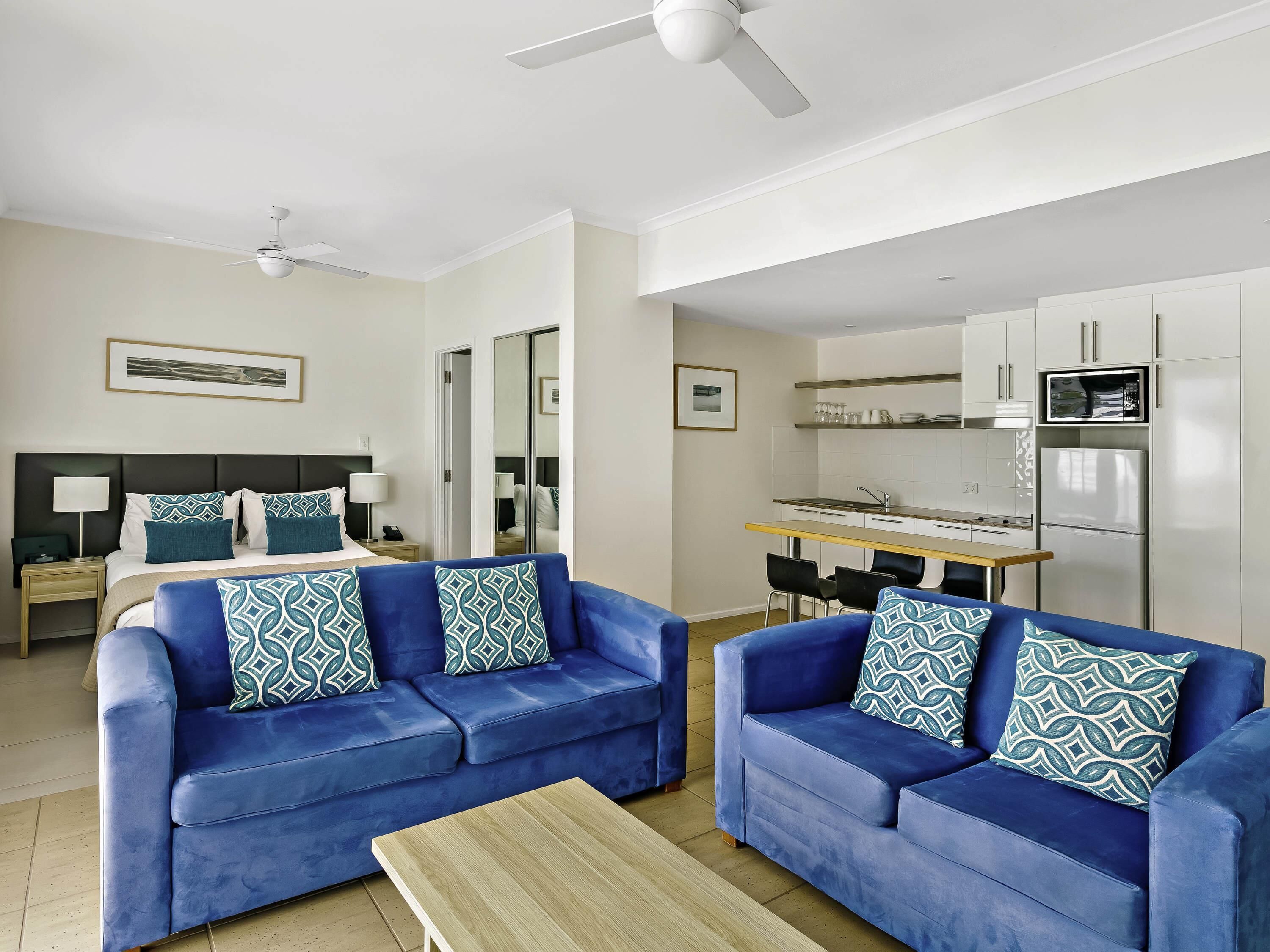 Safe på rommet, wi-fi (inkludert) og sengetøy