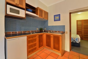 Standard Apartment, 1 Bedroom | Private kitchenette