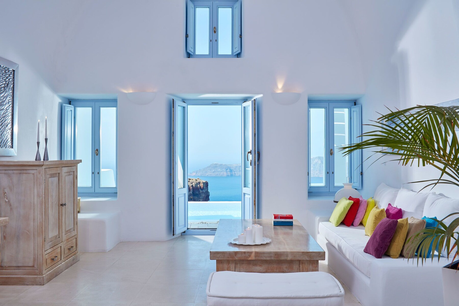 Suite (Infinity Pool, Astra) | Minibar, in-room safe, soundproofing, iron/ironing board